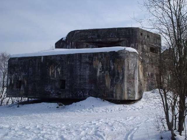 Odrestaurowywanie bunkra w Szczecinku (4).JPG