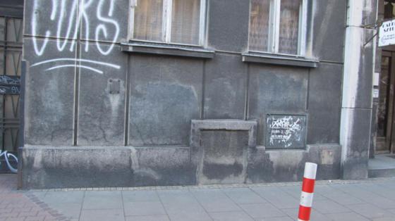KrakĂłw - ul. Dolnych MÂłynĂłw 7 (2).jpg