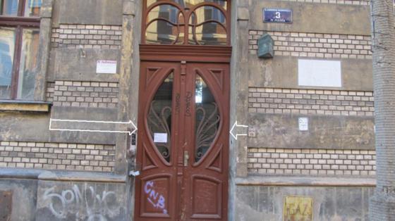 KrakĂłw - ul. AmbroÂżego Grabowskiego 3 (6).JPG