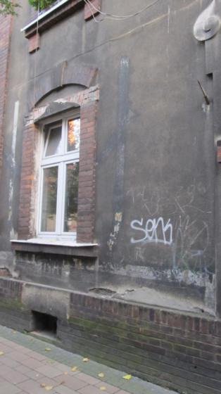 KrakĂłw - ul. Szlak 19 (1).jpg