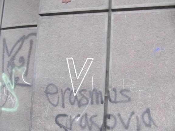 V - ul. MieczysÂława KarÂłowicza 1 (3).JPG