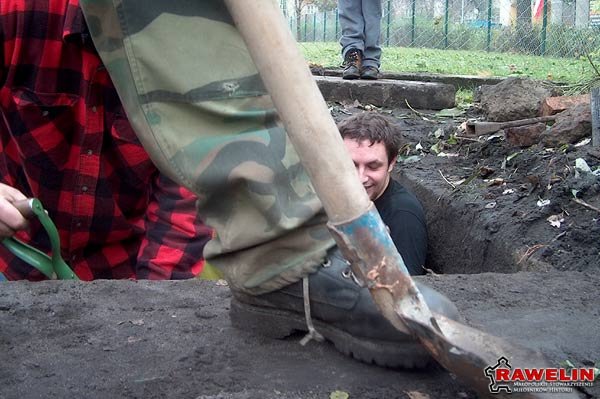 Nawiązanie współpracy z Muzeum Historycznym Miasta Krakowa Odział Pomorska 2 i z Radą Dzielnicy V Miasta Krakowa – prace porządkowe w schronie przeciwlotniczym nr 2 ul. Królewska.