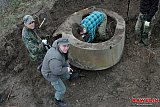 Wydobycie kopuły pancernej na forcie 44 Tonie Twierdzy Kraków.